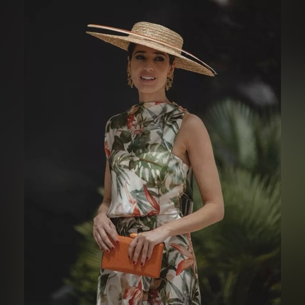 ZARA BLOGGERS’ FAVORITE TROPICAL PRINT MIDI DRESS
